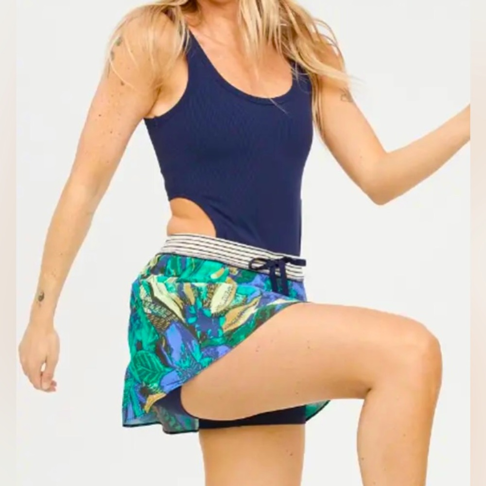 Aerie Active Romper Dress Mini Skort One Piece Tropical Cut Out Medium - Picture 2 of 13